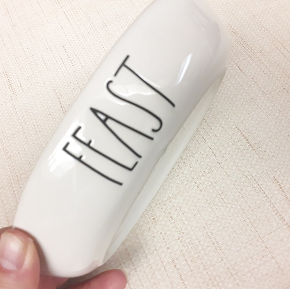 Rae Dunn Cat Dog White Pet Bowl Feast - Picture 4 of 5